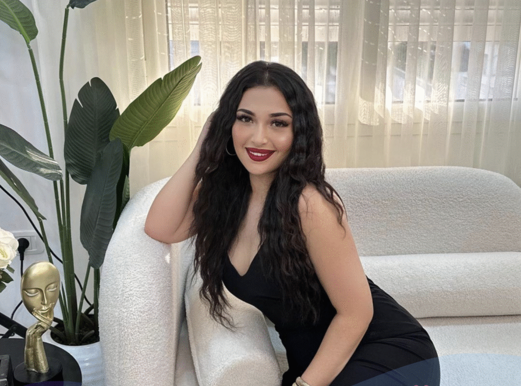 Turkish Dating Sites — Meet Turkish Singles